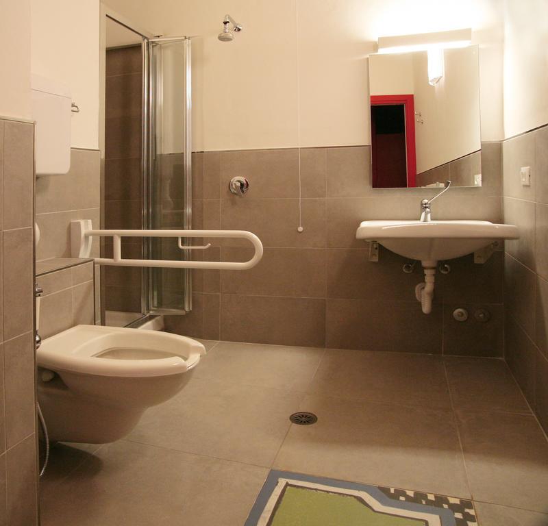Ostello Locanda Degli Acrobati Брешія Номер фото